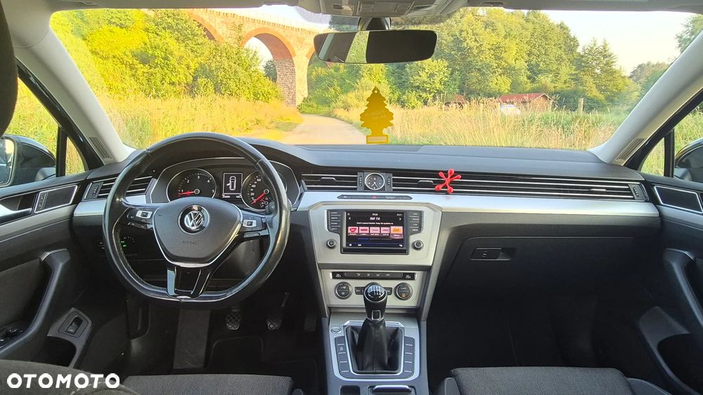 Volkswagen Passat 2.0 TDI (BlueMotion Technology) Comfortline - 12