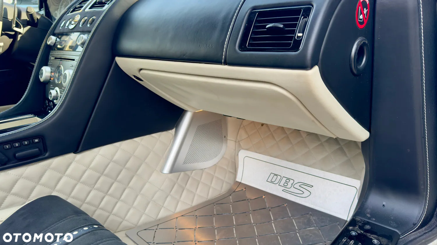 Aston Martin DBS Cabrio Touchtronic - 15