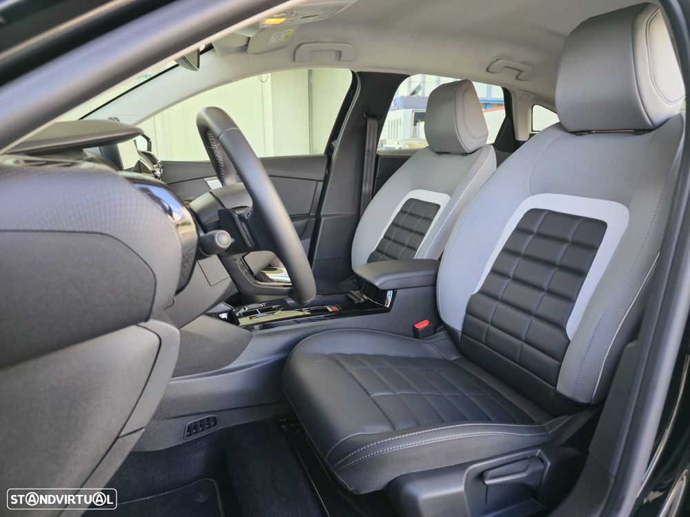 Citroën C4 Hybrid 145 MAX - 4