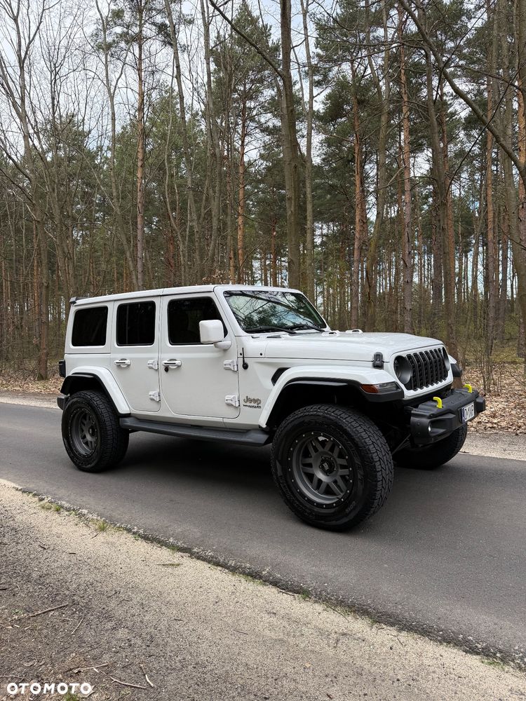 Jeep Wrangler 3.6 Unlim Sahara - 3