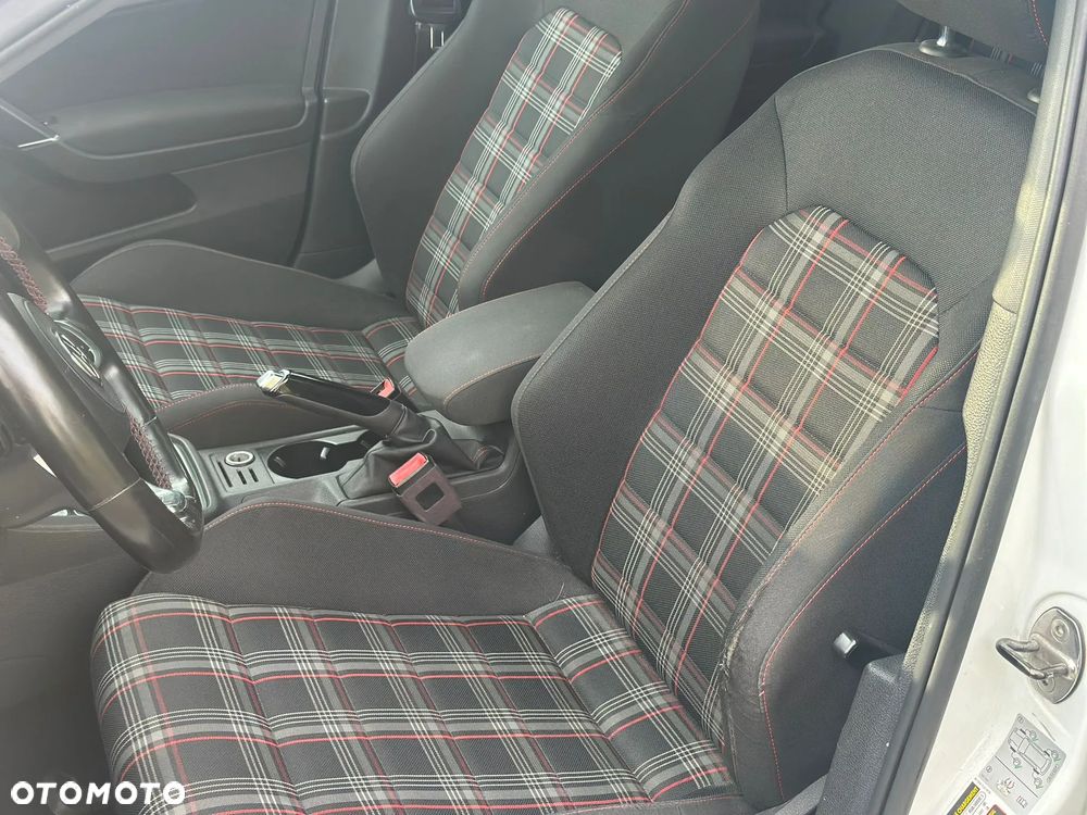 Volkswagen Golf VII 2.0 TSI BMT GTI Performance DSG - 19