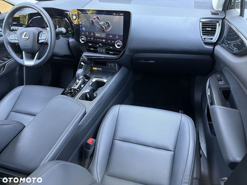 Lexus NX 350h Prestige AWD - 19