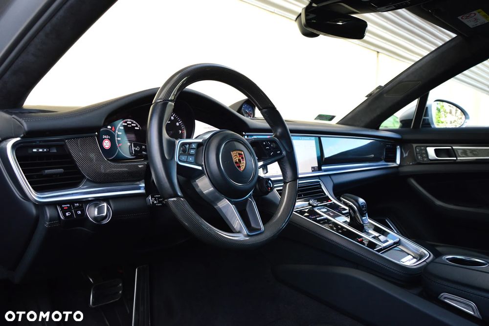 Porsche Panamera Turbo - 15