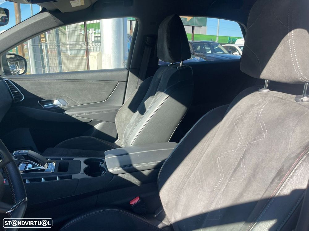 DS DS7 Crossback - 21