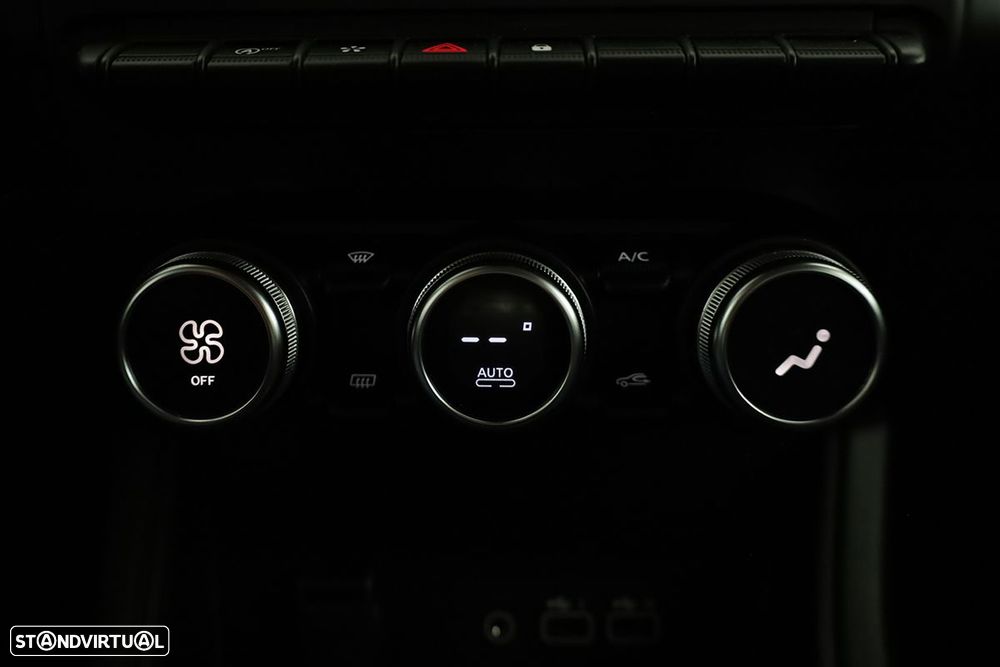 Renault Captur 1.0 TCe Techno Bi-Fuel - 13