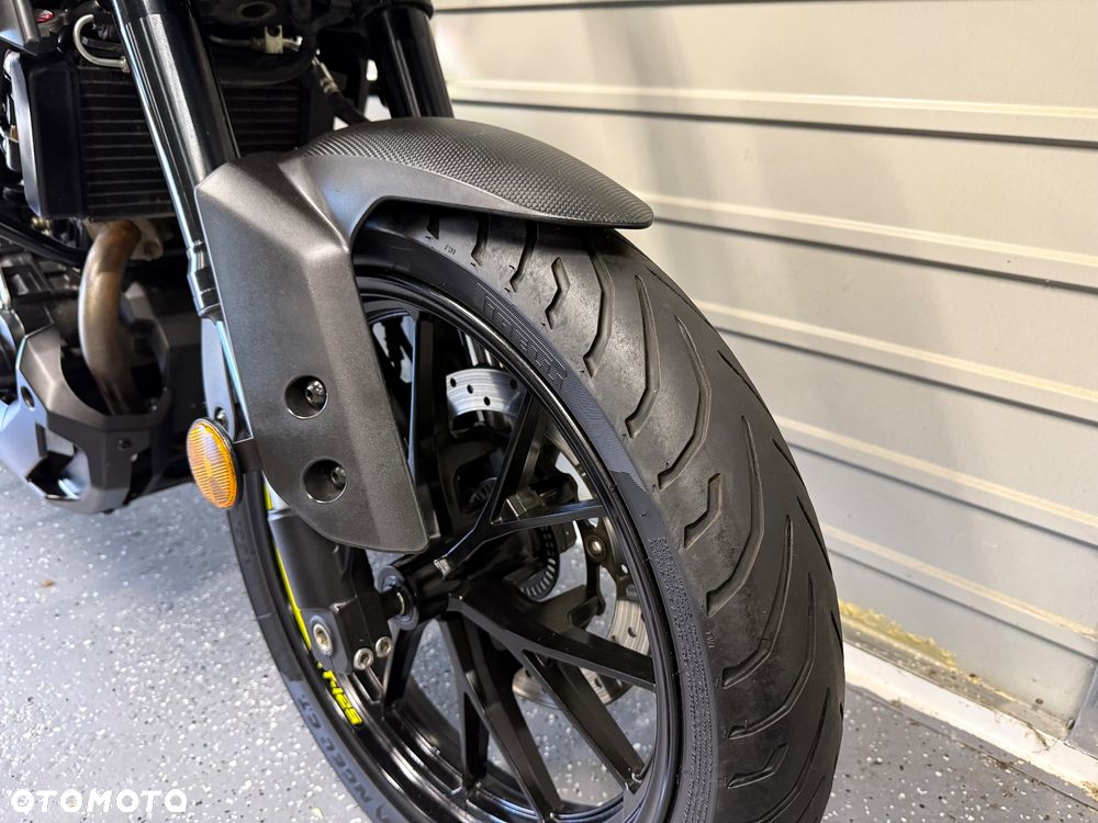 Yamaha MT - 7