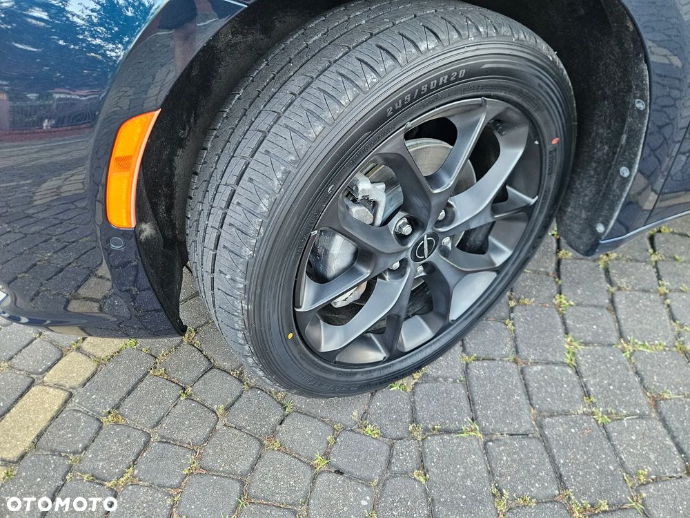 Chrysler Pacifica - 10