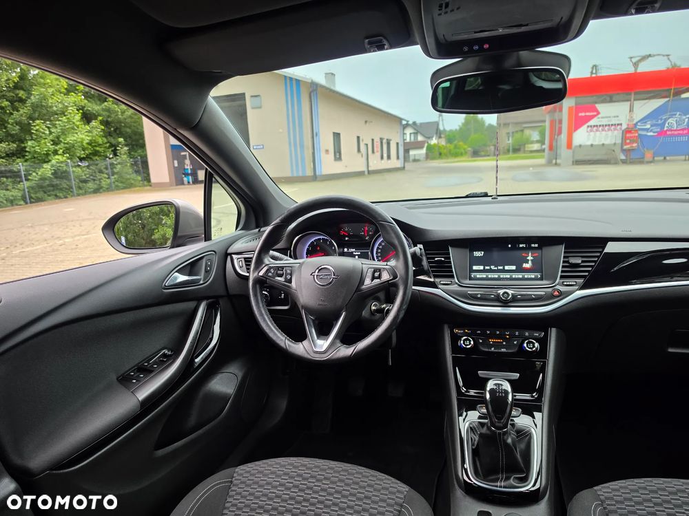 Opel Astra 1.4 Turbo Start/Stop Business - 11