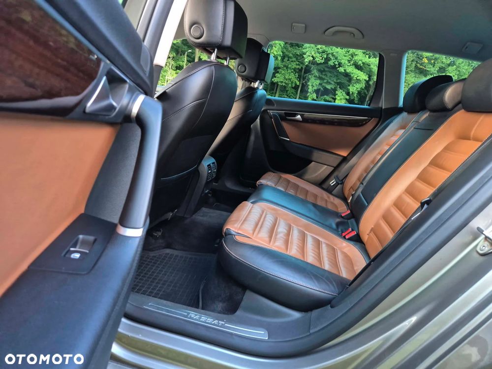 Volkswagen Passat - 8