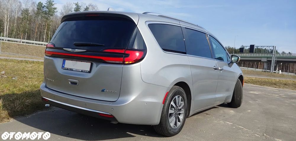 Chrysler Pacifica - 8