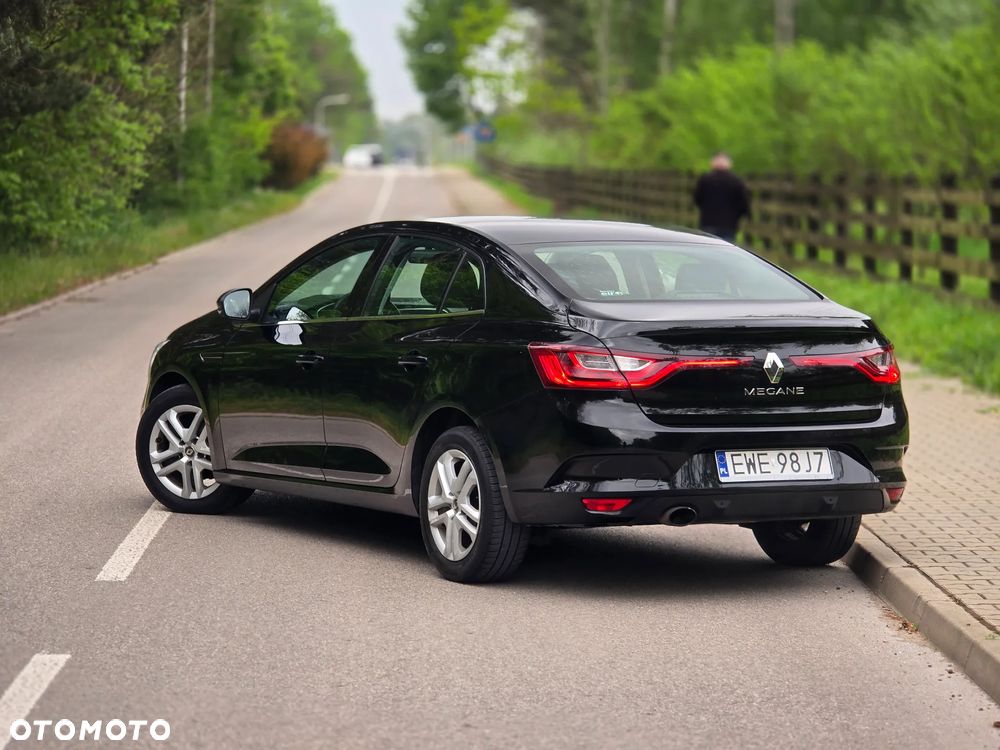 Renault Megane 1.6 SCe Life - 3