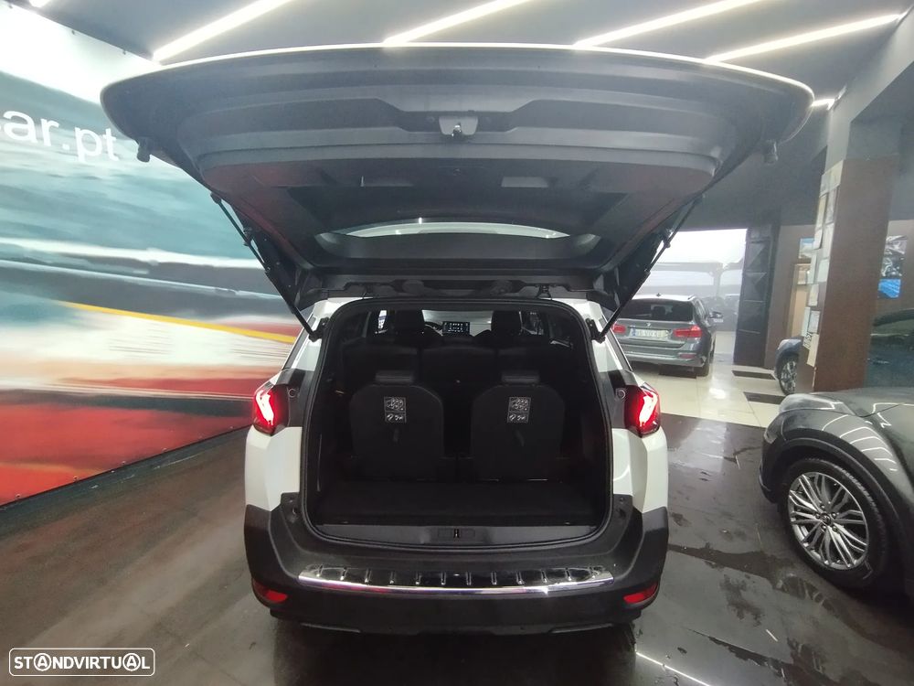 Peugeot 5008 1.2 PureTech Allure EAT8 - 14