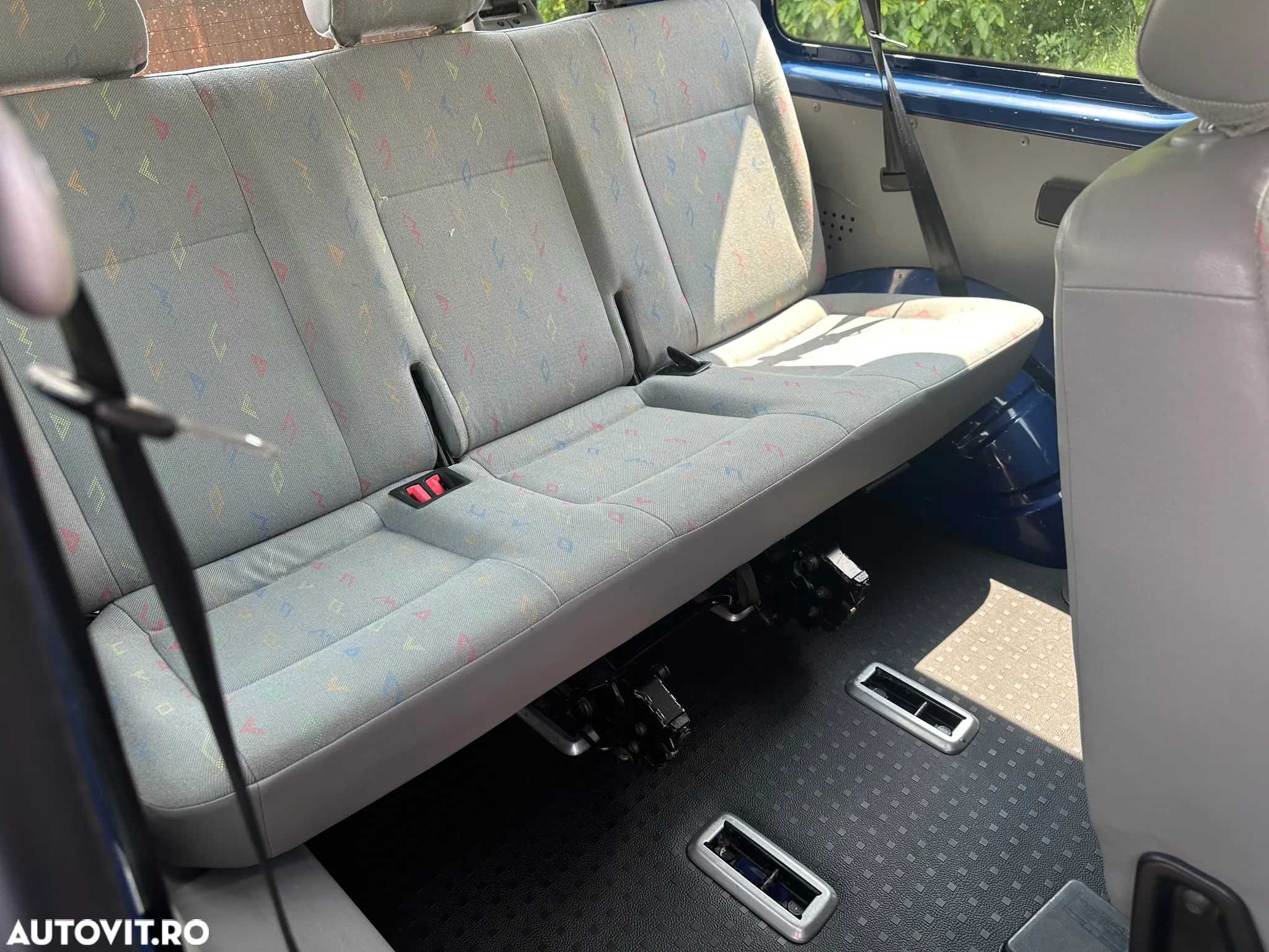 Volkswagen Transporter - 5