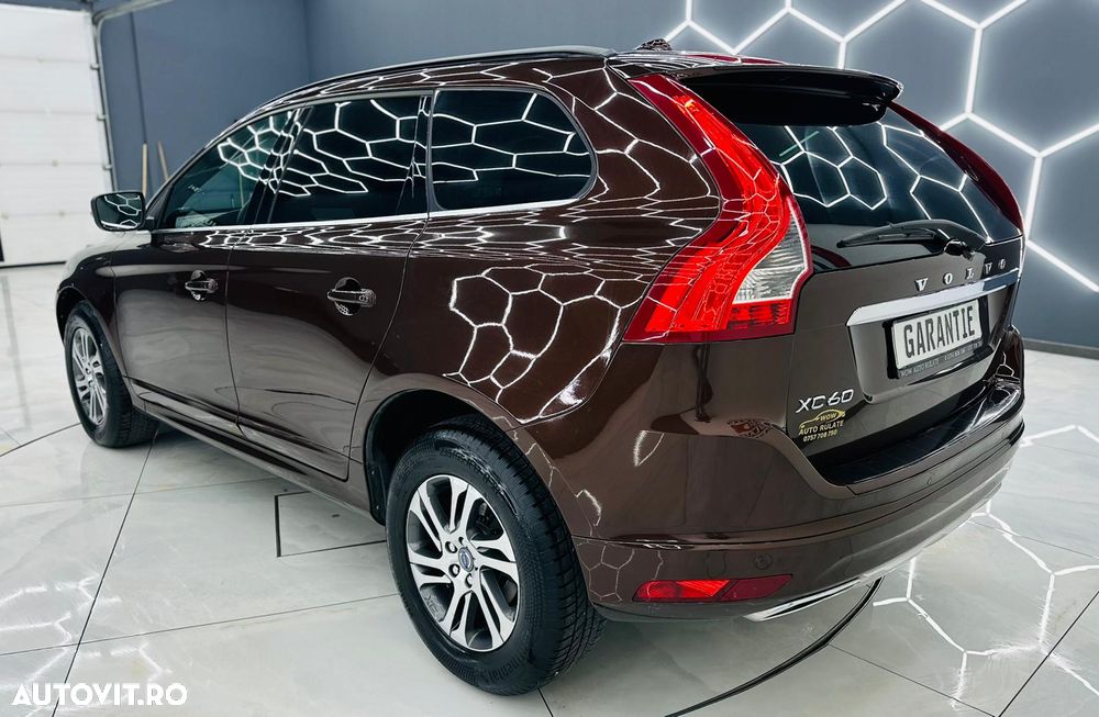 Volvo XC 60 D3 Momentum - 4