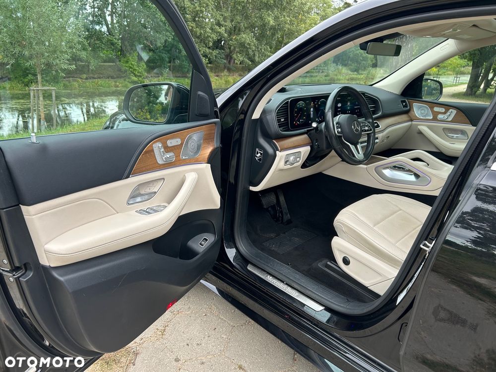 Mercedes-Benz GLE - 21