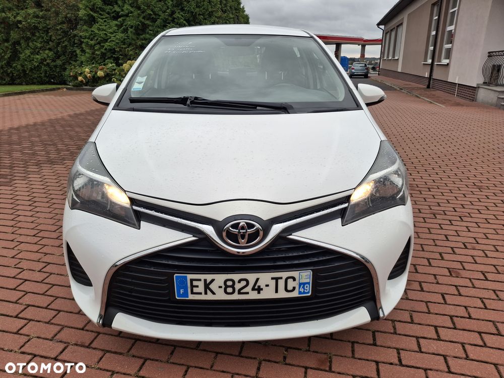 Toyota Yaris 2017 photo 3
