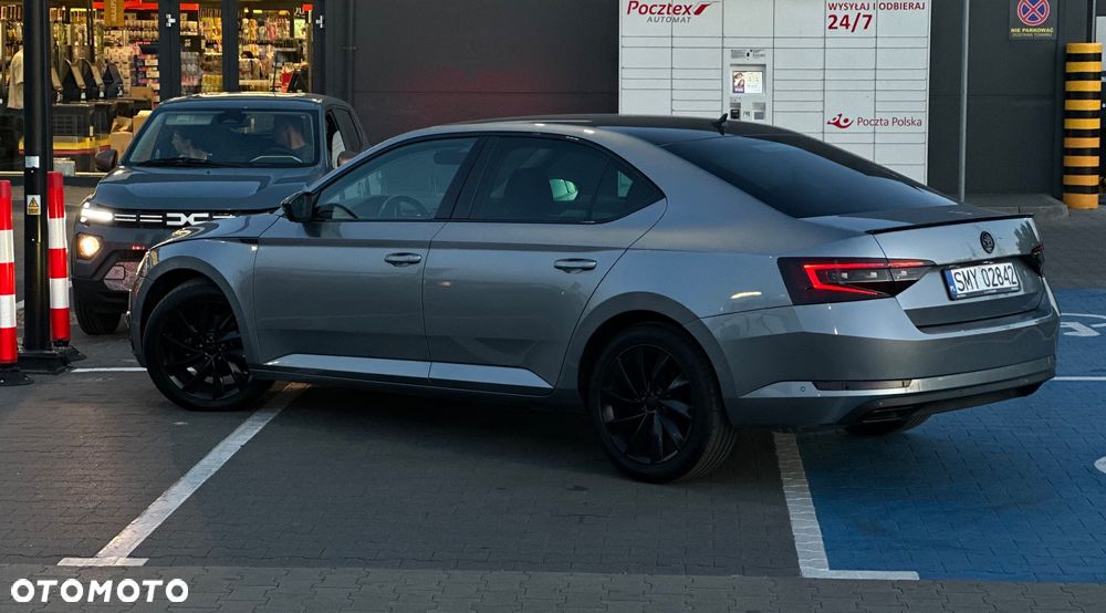 Skoda Superb 2.0 TDI Sportline DSG - 3