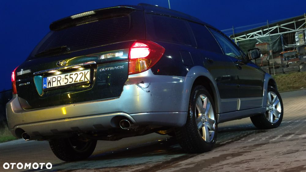 Subaru Outback 3.0R Automatik - 24