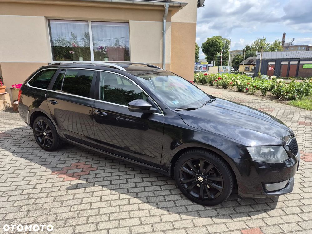 Skoda Octavia 2.0 TDI Elegance DSG - 2