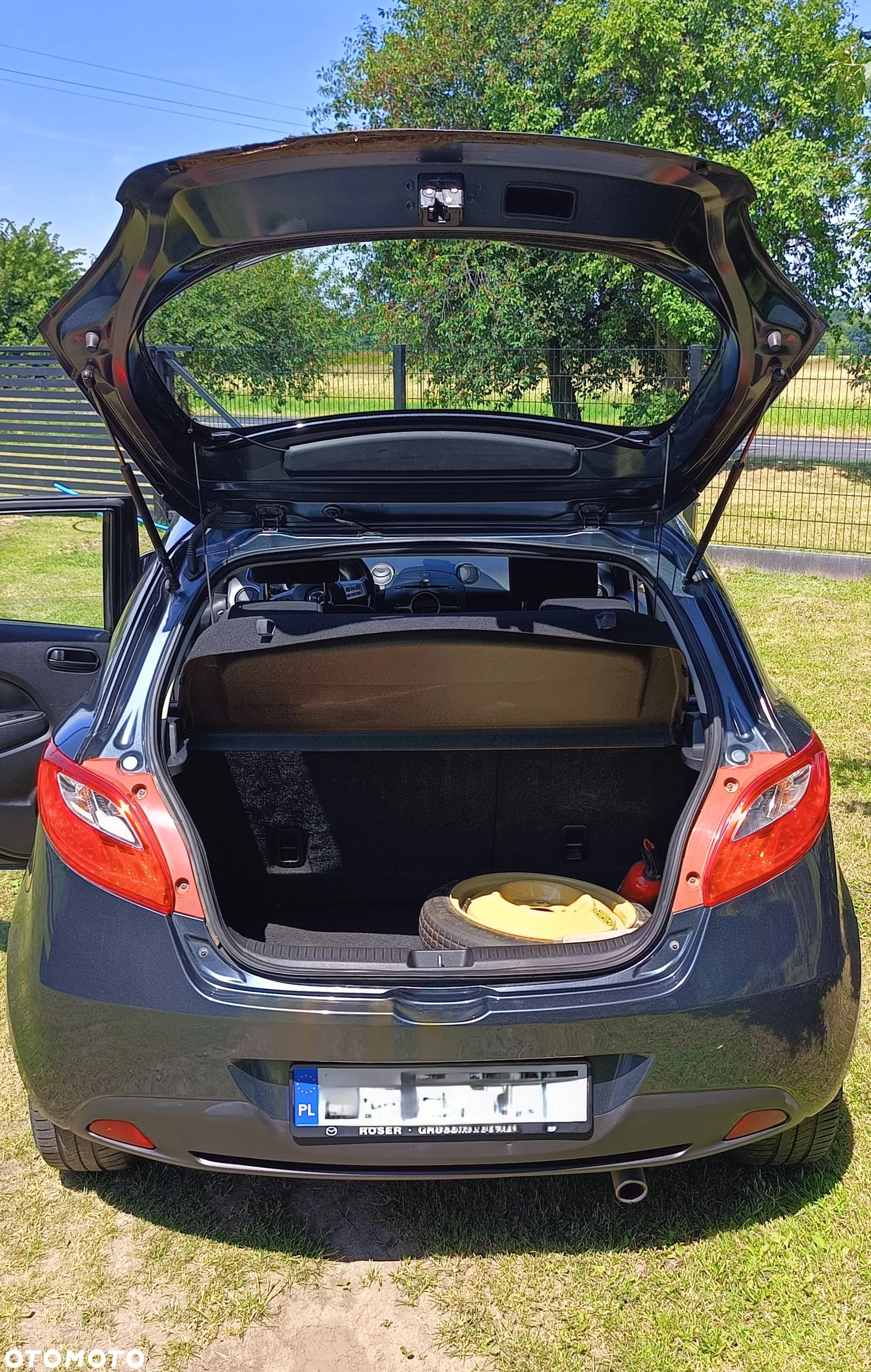 Mazda 2 - 8