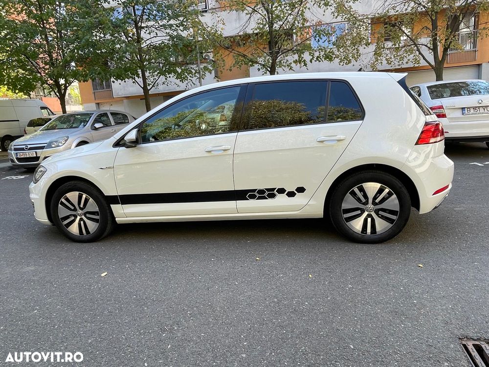 Volkswagen e-Golf - 10