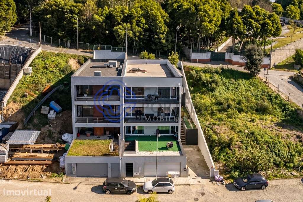 Moradia em Acabamento em Valbom junto ao Rio Douro - Grande imagem: 3/31
