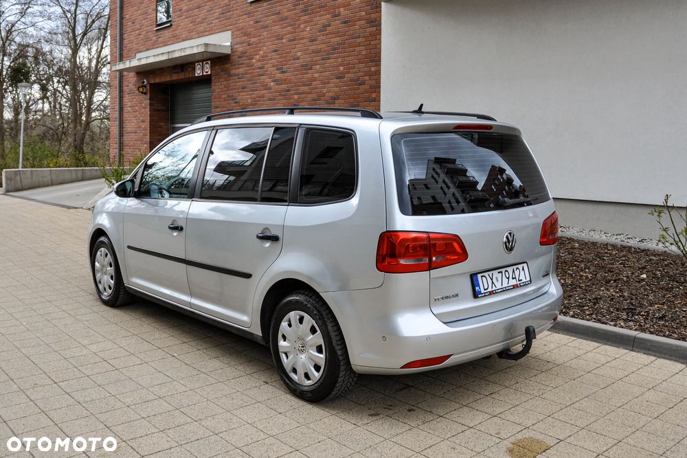 Volkswagen Touran - 3
