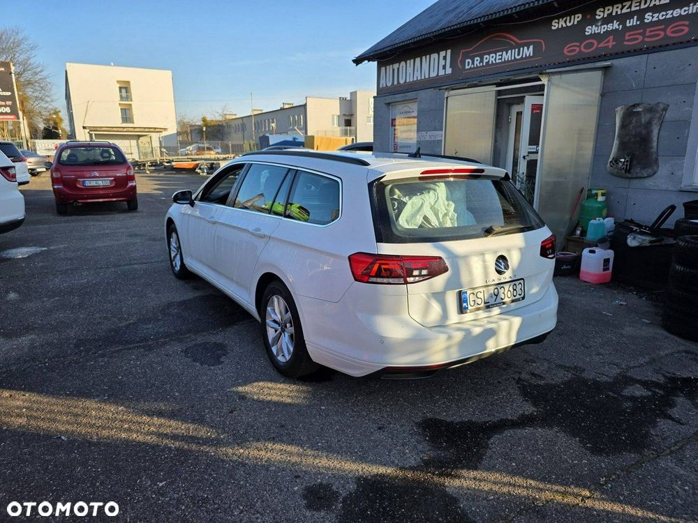 Volkswagen Passat - 5