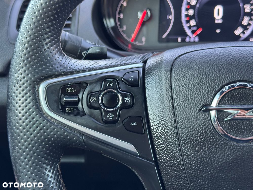 Opel Insignia - 27