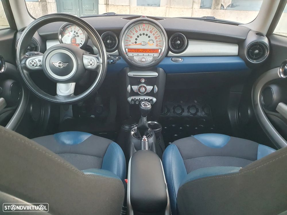 MINI 3 Portas Cooper D - 18