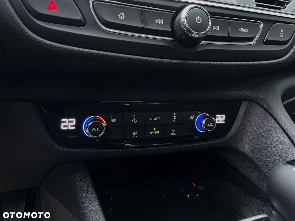 Opel Insignia 2.0 Automatik Dynamic - 32