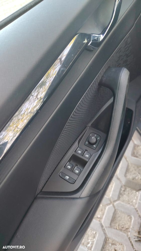 Skoda Octavia 2.0 TDI DSG Style - 7