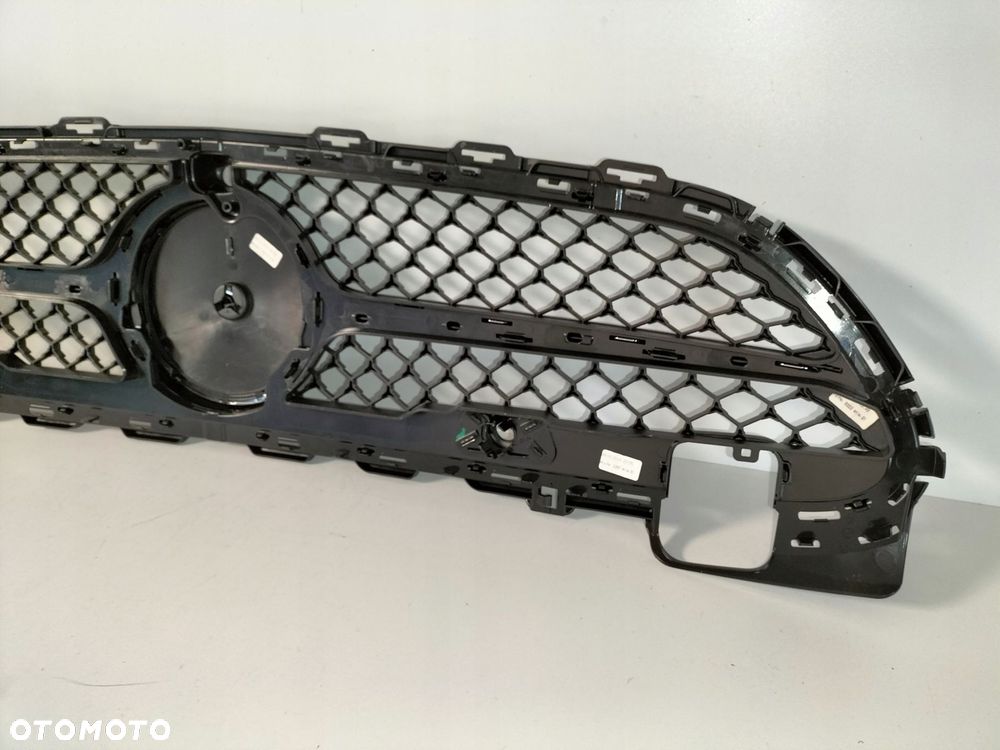 atrapa kratka grill mercedes c klasa w206 21- amg - 5
