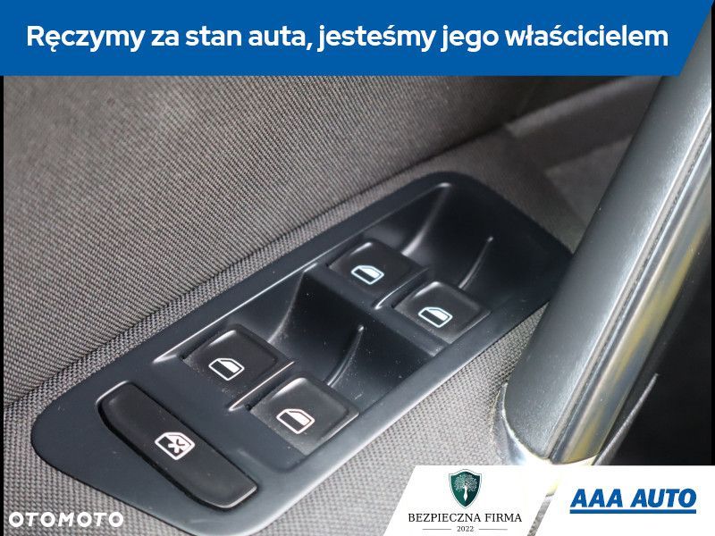 Volkswagen Golf - 16