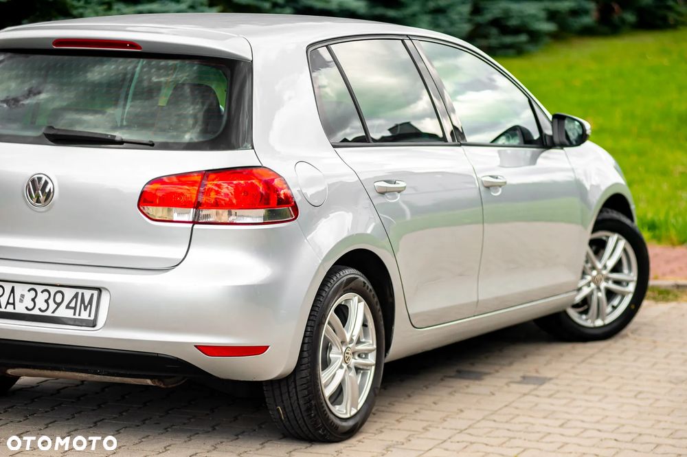 Volkswagen Golf 1.6 Highline - 11