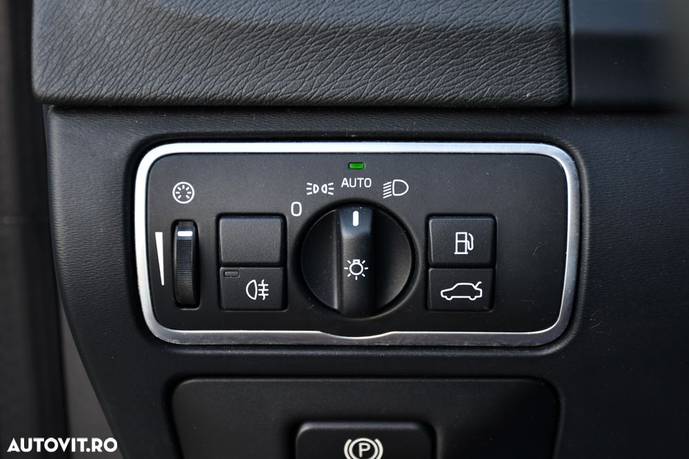 Volvo S60 D5 Geartronic RDesign - 16