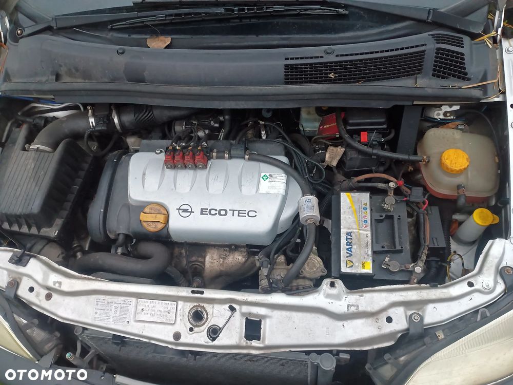 Opel Zafira 1.8 16V Elegance - 10