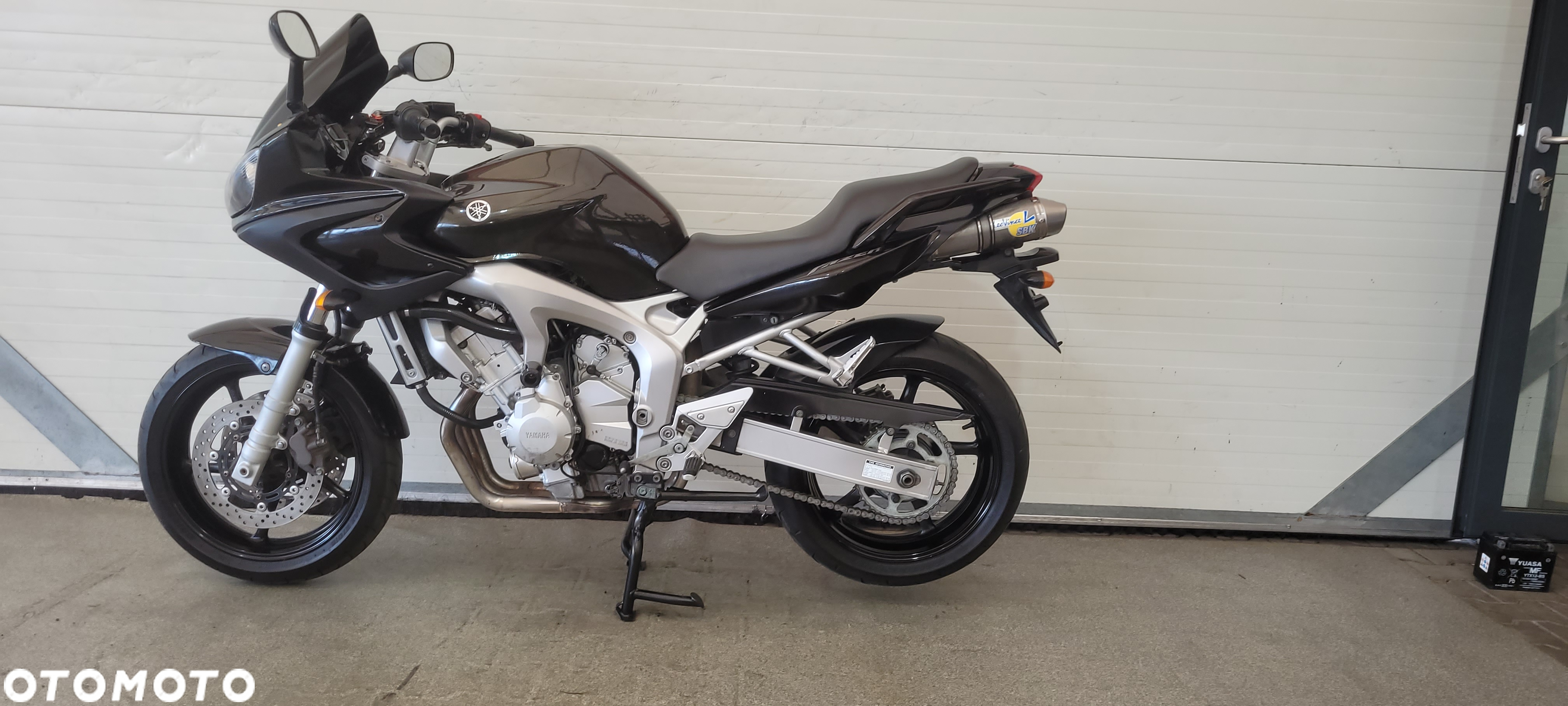Yamaha FZ - 2