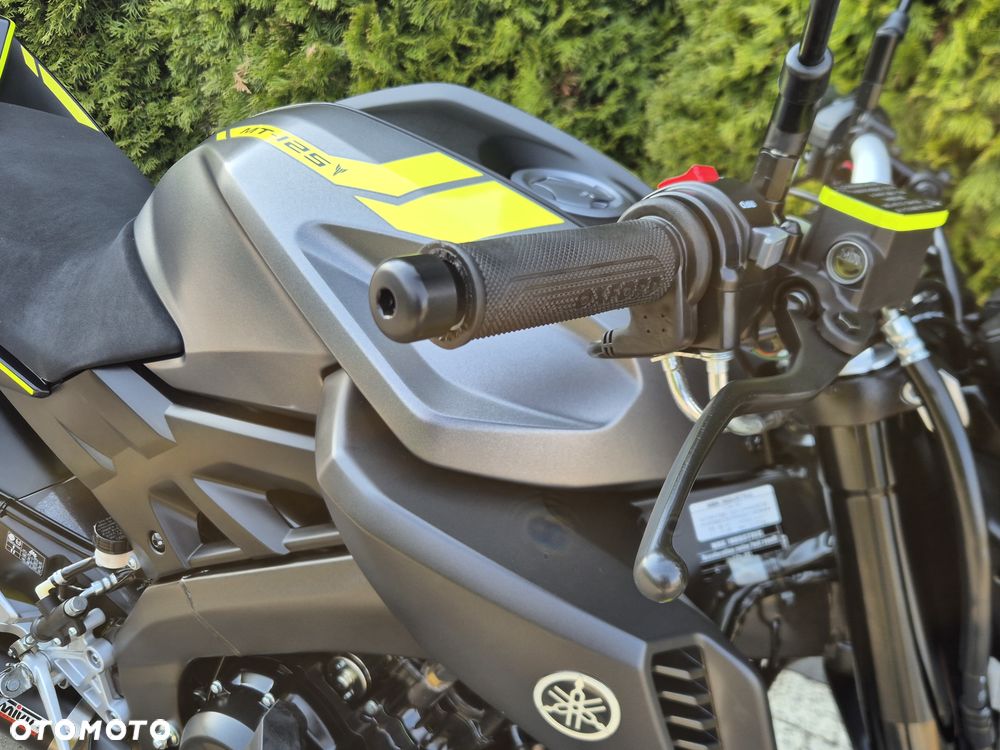 Yamaha MT - 11