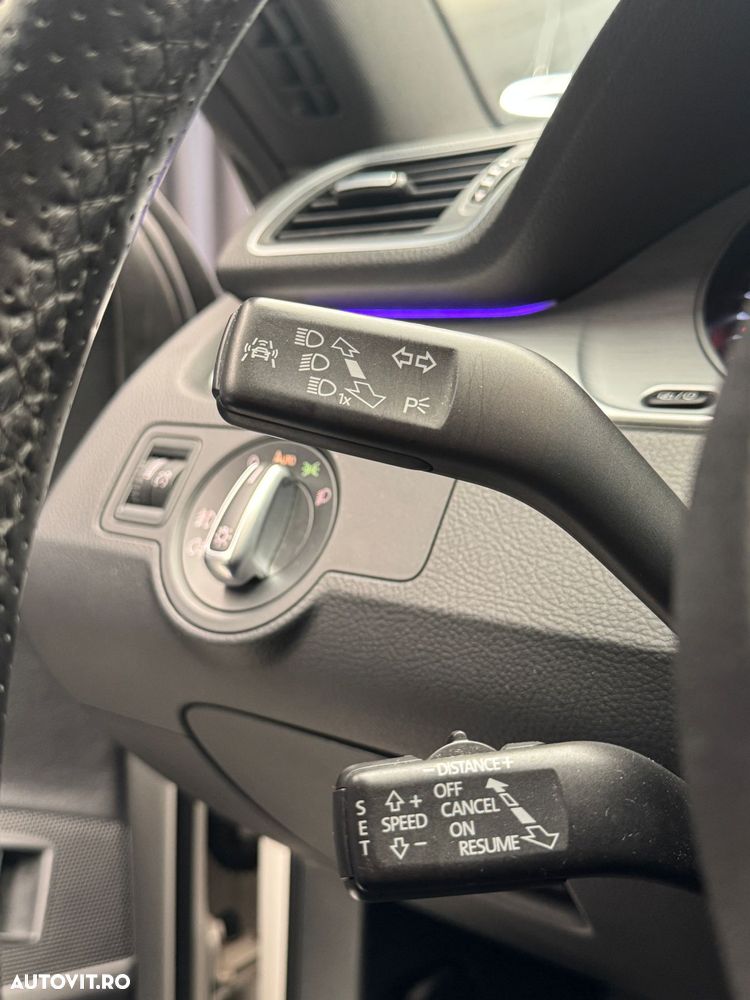 Volkswagen Passat CC 2.0 TDI 4Motion BlueMotion Technology DSG - 14