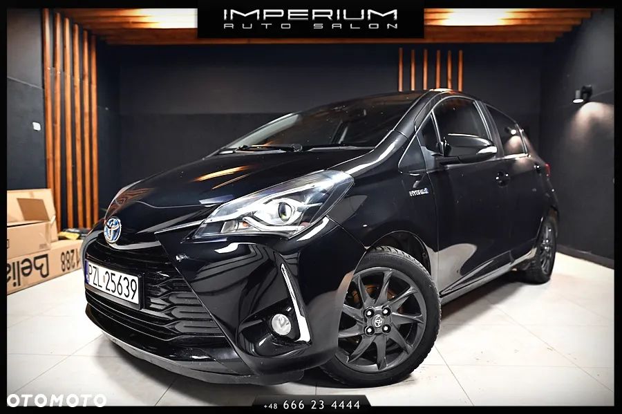 Toyota Yaris Hybrid 1.5 Executive - 1