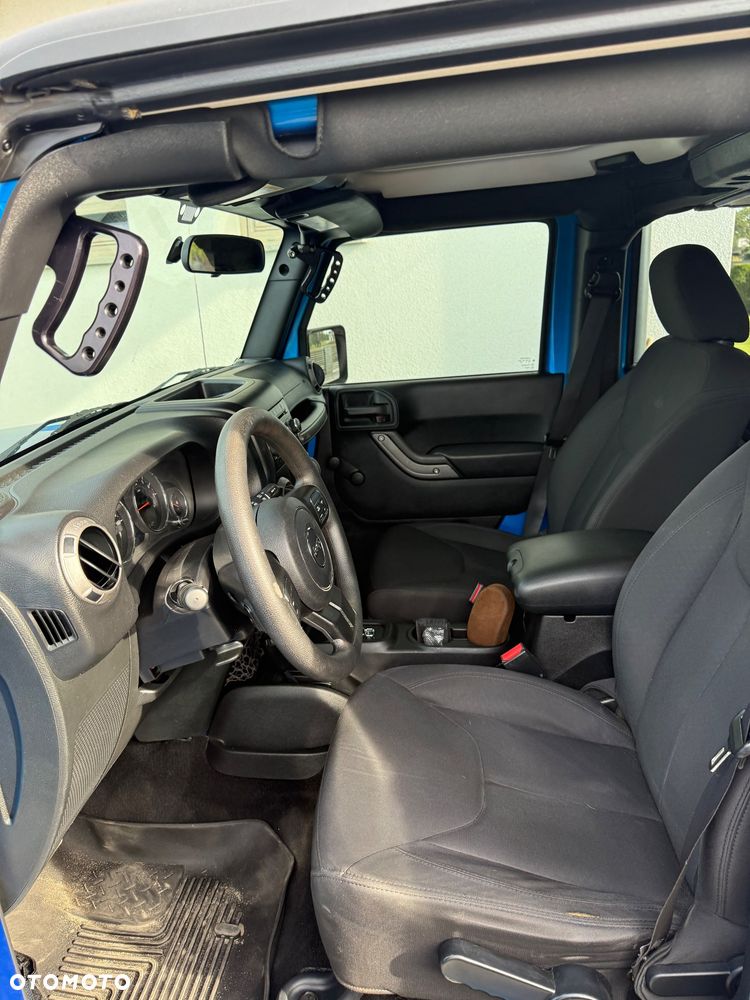 Jeep Wrangler - 7