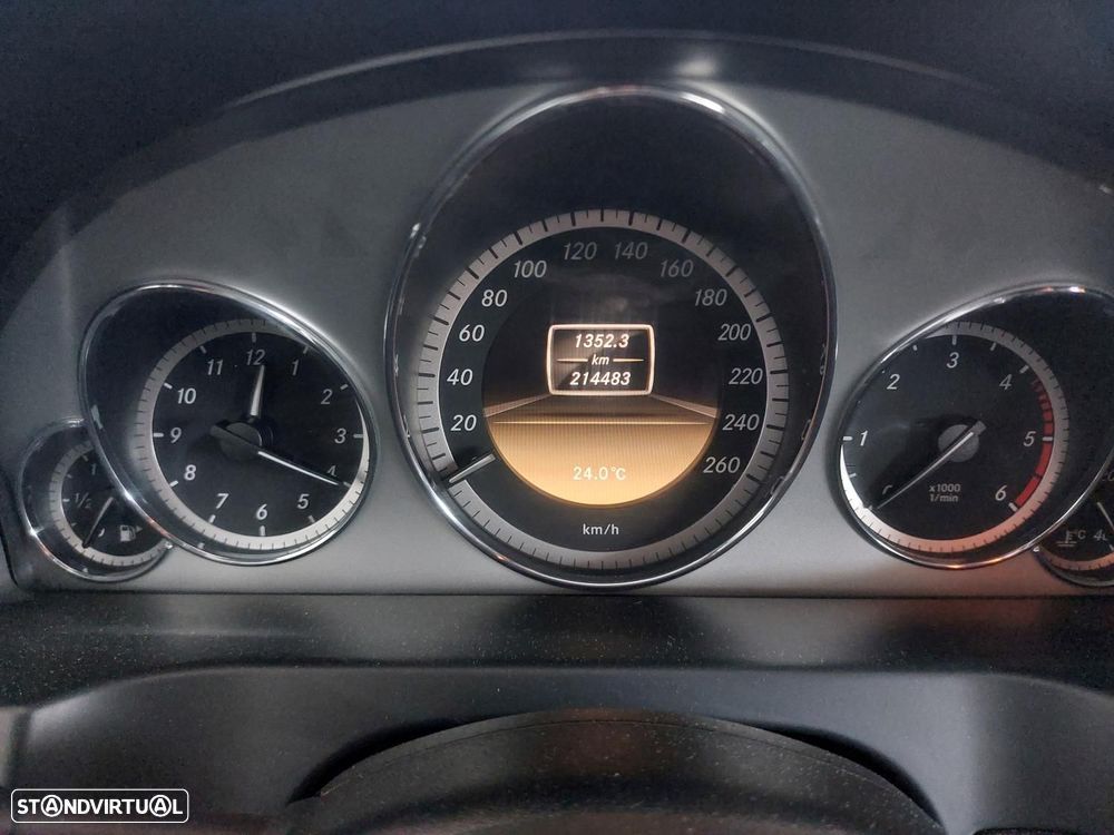 Mercedes-Benz E 220 CDi Avantgarde BlueEfficiency - 8