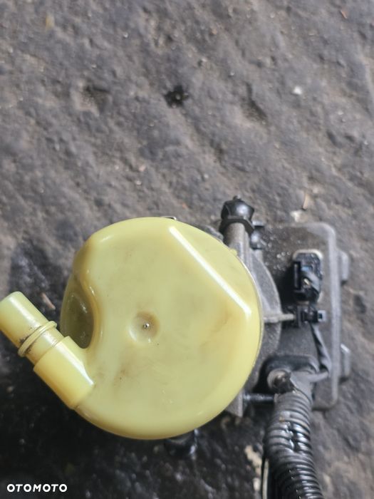 Pompa wspomagania Volvo - 3