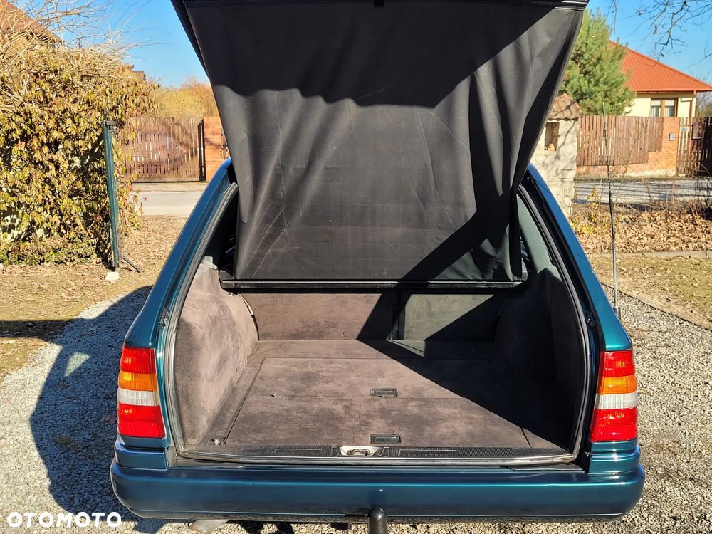 Mercedes-Benz Klasa E - 14