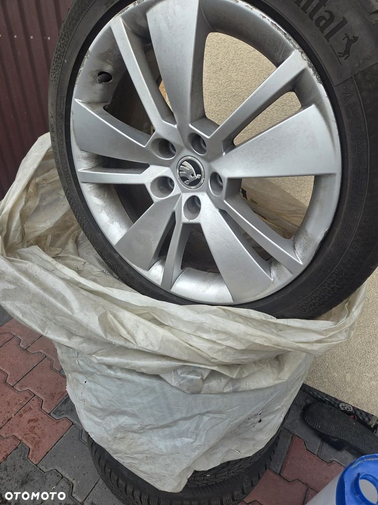 Skoda Superb 2.0 TDI SCR Style DSG - 36