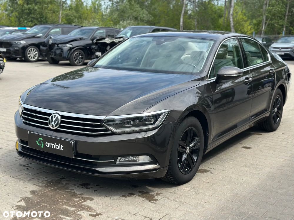 Volkswagen Passat - 3