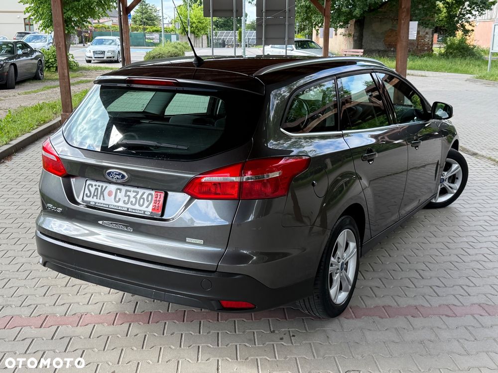 Ford Focus 1.0 EcoBoost Titanium - 9