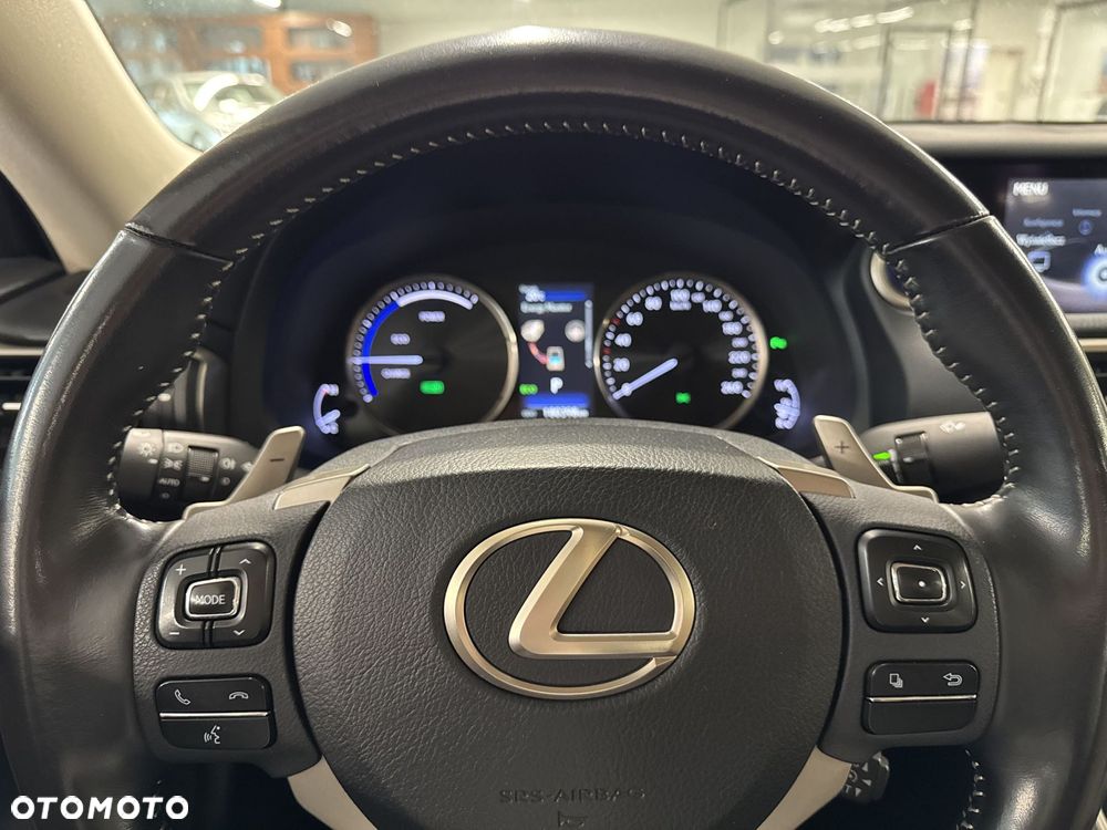 Lexus IS - 23