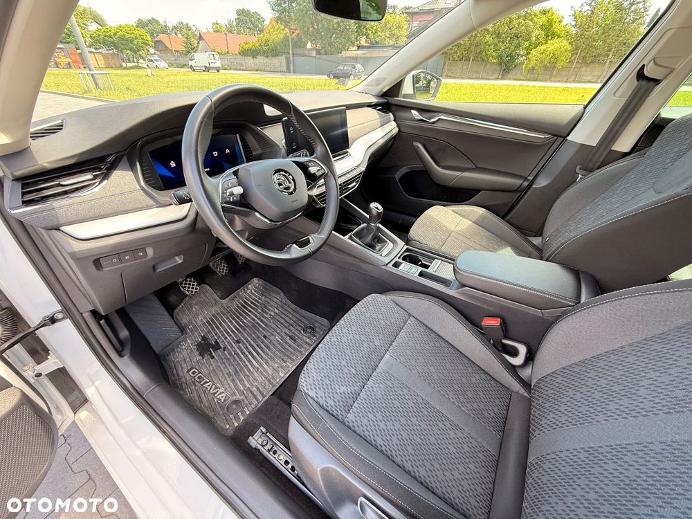 Skoda Octavia 1.5 TSI ACT Style - 11